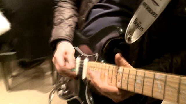 Монгол Улсын Ерөнхийлөгч Ц.Элбэгдорж Рок попын ододтой - Аяны шувууд смотреть онлайн