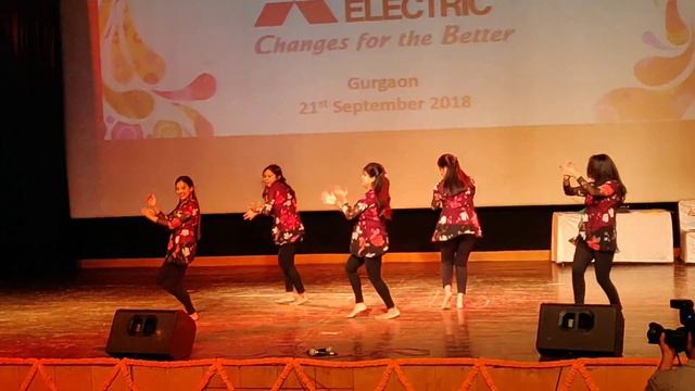 Mitsubishi Electric India Anniversary Day 2018 - Group Dance Stage Performance смотреть онлайн