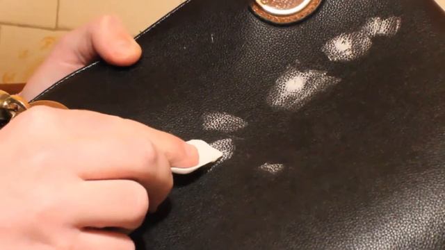 Ремонт сумки шпаклевкой и краской для кожи Кolorstar смотреть онлайн