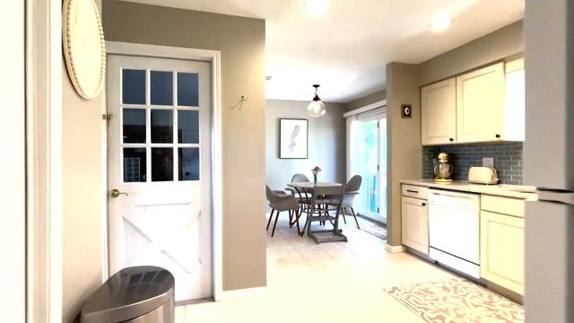 2518 Lang Ave смотреть онлайн