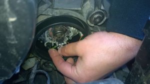 Замена лампочки габаритных огней Chevrolet Spark, Ravon R2