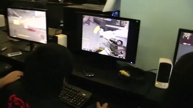 CompgamerTV Born to Fire Tast Game смотреть онлайн