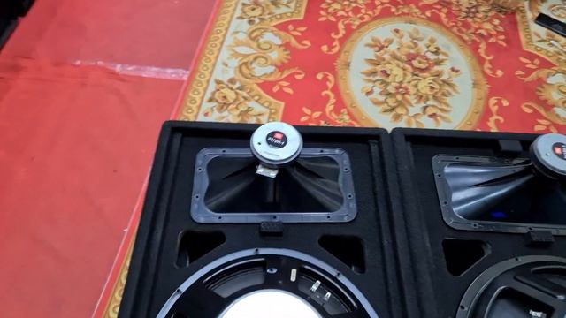 Loa JBL JRX 115. Made In USA. Bass 40. Đt 0936.583.140 смотреть онлайн