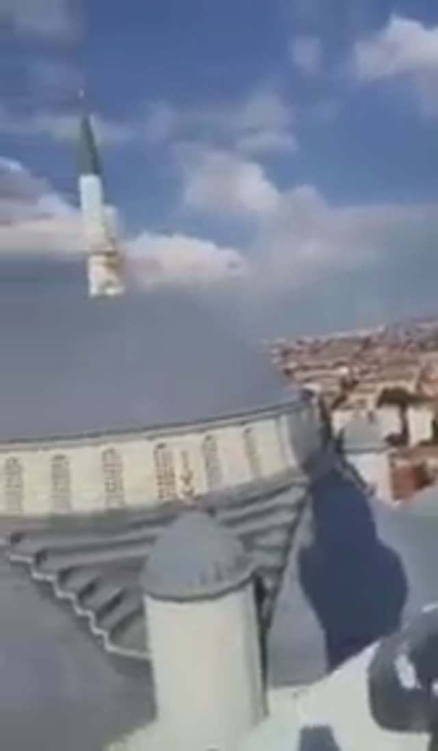 Азан (призыв на молитву) в турецкой мечети смотреть онлайн