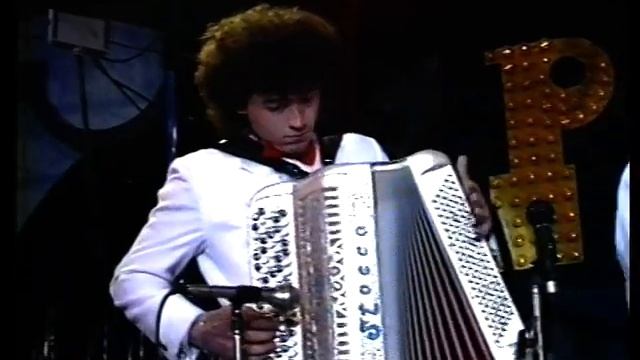 ORCHESTRA I PAO PAO 1992 LUCIANA mazurka смотреть онлайн