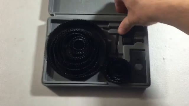 Harbor Freight Tools 3/4 - 5 Inch 18 Piece Hole Saw Kit - Product Review смотреть онлайн