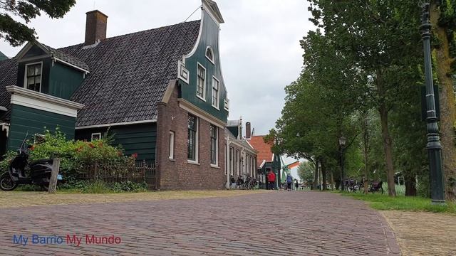 Zaanse Schans - Netherlands Walking Tour 4K UHD (2021) смотреть онлайн