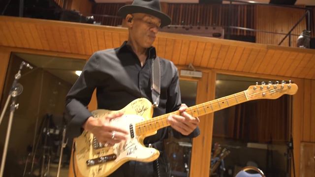 Mindi Abair and The Boneshakers "Pretty Good For A Girl" featuring Joe Bonamassa - The Making Of смотреть онлайн