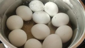 ???Секреты правильного приготовления яиц для краски на Пасху