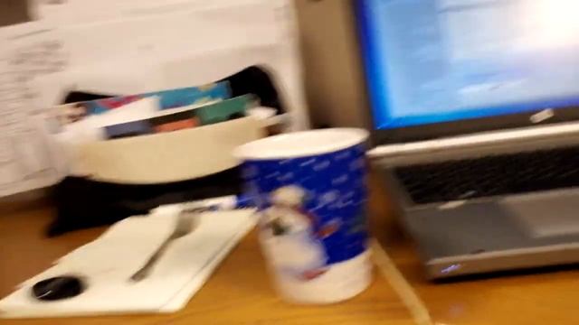 Samsung NX100 Clicking Noise Test смотреть онлайн