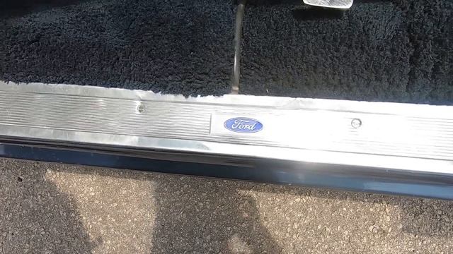 Avaliação Ford Landau V8 1982 - O maior e mais confortável carro do mundo ! смотреть онлайн