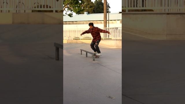 half cab crooked grind rail 2 смотреть онлайн