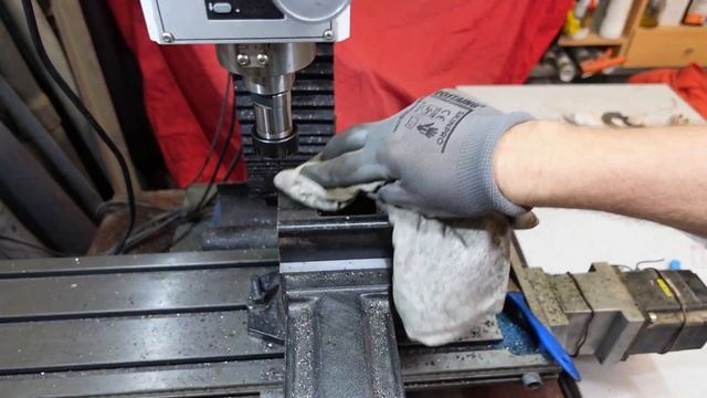Bf28 CNC conversion in Action PM-25MV milling machine making chips смотреть онлайн