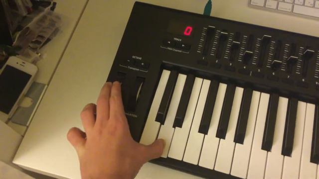 NOVATION LAUNCHKEY 49 MK2 смотреть онлайн