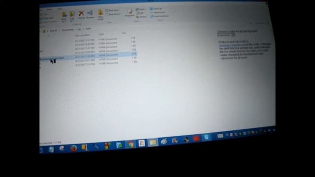 JavaScript onBlur and onChange Methods to Change Background Colors смотреть онлайн