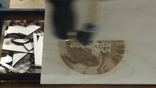 Нанесение гравировки на дерево 16 смотреть онлайн