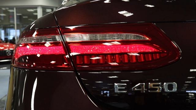 2019 E 450 Star Dust Tail Lights смотреть онлайн