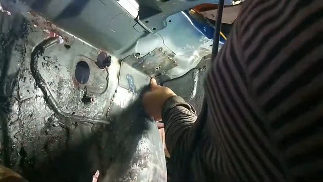Ржавлик. Часть 14. Правый стакан. Вторая Латка. Ремонт BMW E28 сварка смотреть онлайн