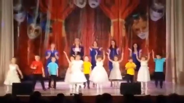 Песня "Неразлучные друзья" смотреть онлайн