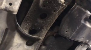 Замена сальника привода Митсубиши Аутлендер.