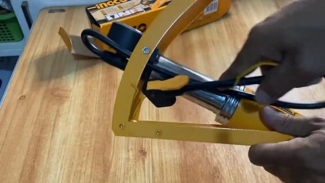 INGCO foot pump 120psi unboxing смотреть онлайн