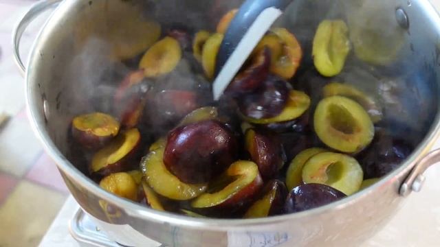 СЛИВЫ ПО ГРУЗИНСКИ❗❗❗?АРОМАТНОЕ ПИКАНТНОЕ С ОРЕХАМИ ВАРЕНЬЕ ИЗ СЛИВ ВЛОГ из ОДЕССЫ смотреть онлайн