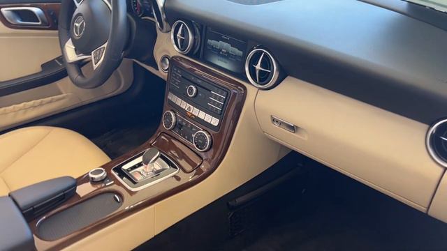 2019 Mercedes-Benz SLC 300 Roadster Blue смотреть онлайн