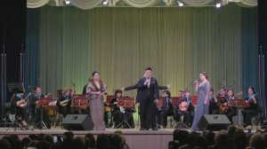 На тот большак, на перекрёсток