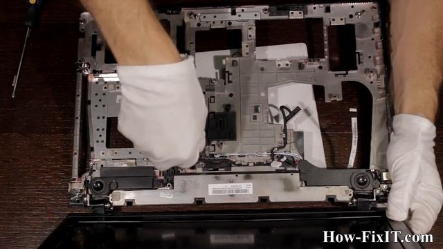 Laptop screen replacement Lenovo Y500, Y510p смотреть онлайн