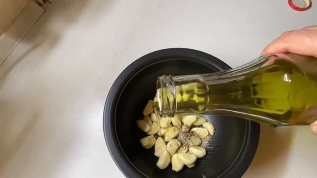 Печёный чеснок с оливковым маслом и специями. Печёный чеснок в мультиварке. смотреть онлайн