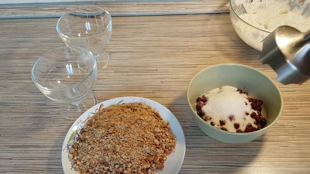 Вкусный творожный десерт с овсяным печеньем