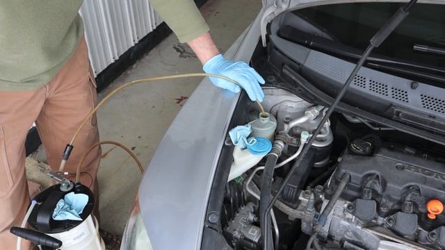 Honda Civic Power Steering fluid evac and refill DIY смотреть онлайн
