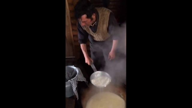 Голодный пес - счастливый помощник чабана / Карпаты / Алабаи смотреть онлайн