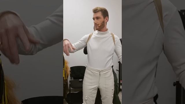 Монстрик и Заяц - Алексей Воробьев и Тимур Батрутдинов Закулисье шоу Новогодняя Маска + Аватар 2022 смотреть онлайн