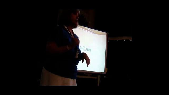Julia Skinner 100 Word Challenge смотреть онлайн