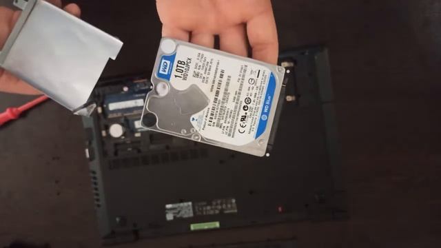 I UPGRADED MY OLD LAPTOP Lenovo b50 смотреть онлайн