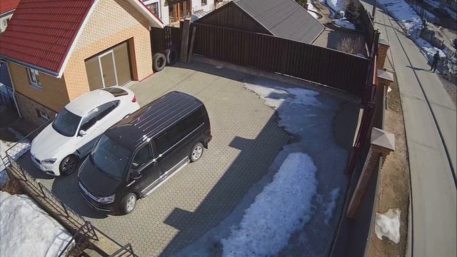 5MPx TVI камера HiWatch DS-T500 2,8 на столбе