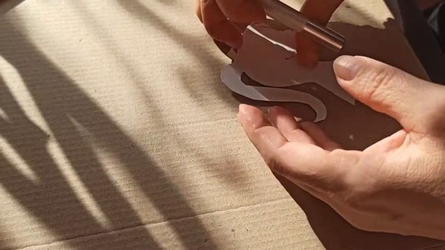 Автопортрет в технике киригами смотреть онлайн