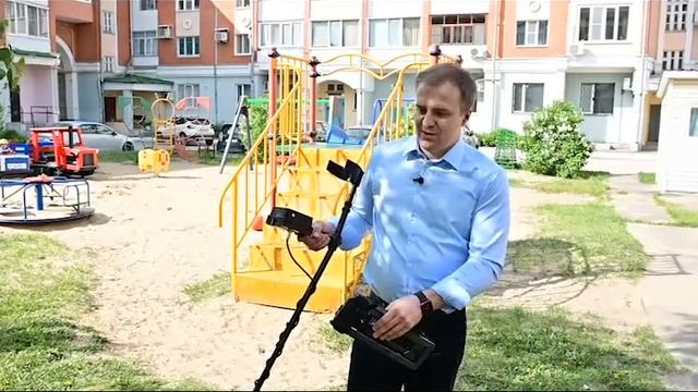 Как найти "клад" в обычном дворе при помощи металлоискателя Ultrascan. Обзор! смотреть онлайн