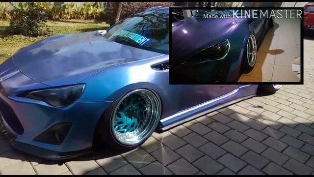 Toyota Ft86 Wrapped in Chameleon. Mobil Bunglon смотреть онлайн