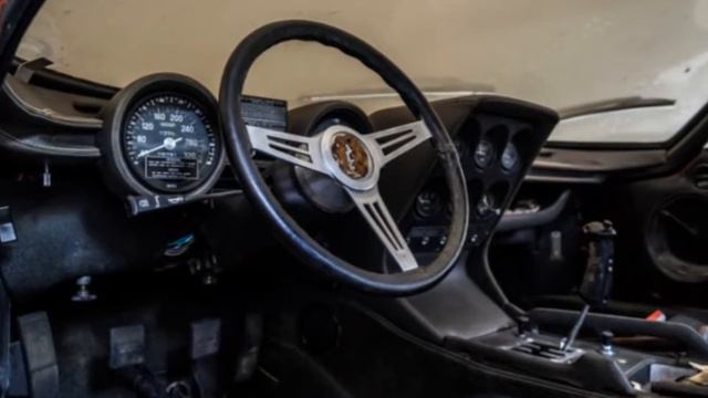 Заброшенные гаражи Lamborgini / Abandoned garage Lamborghini смотреть онлайн