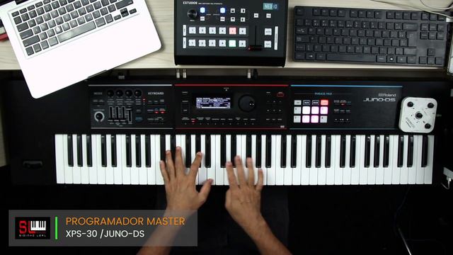 Roland JUNO-DS 76 ( Pattern Sequencer DEMO ) смотреть онлайн