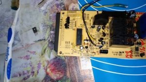 Микроволновка , причину исправили, При закрытой дверцы крутится тарелка, открываешь не крутит