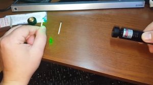 Зеленый лазер 303 из Китая - Полный обзор / Действительно прожигает!