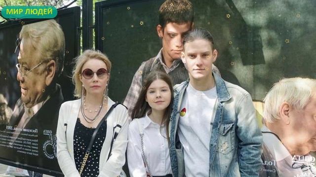 Повзрослевшая Дочь Зудиной и Табакова поразила публику смотреть онлайн