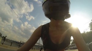 ура, лето! музыка в шлеме. девушка на мотоцикле / biker girl #мототаня