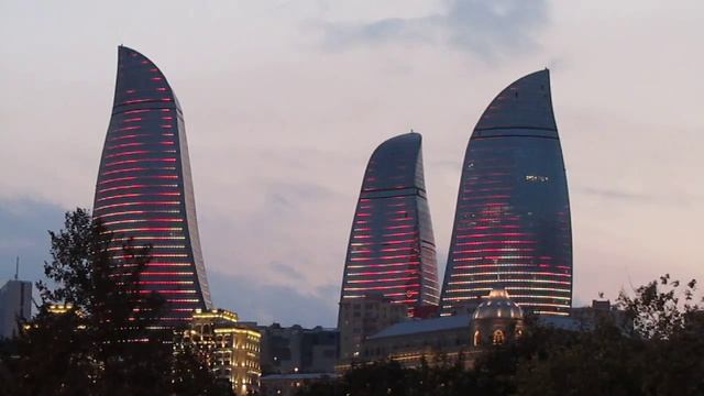 Пламенные Башни в Баку (сумерки) / Flame Towers in Baki (twilight) смотреть онлайн
