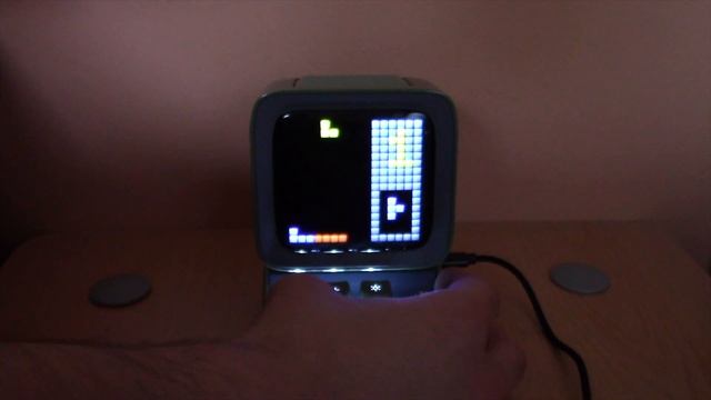 Divoom Ditoo Retro Pixel Art Game Bluetooth Speaker with Sleep Aid Function смотреть онлайн