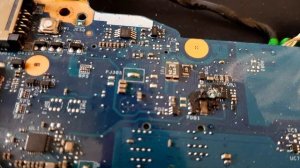 Ноутбук не включается, залили ноутбук, ремонт ноутбука
