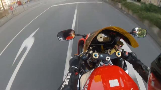 Suzuki GSXR 1000 k2 / Honda CBR 600 F Moped scheppern смотреть онлайн